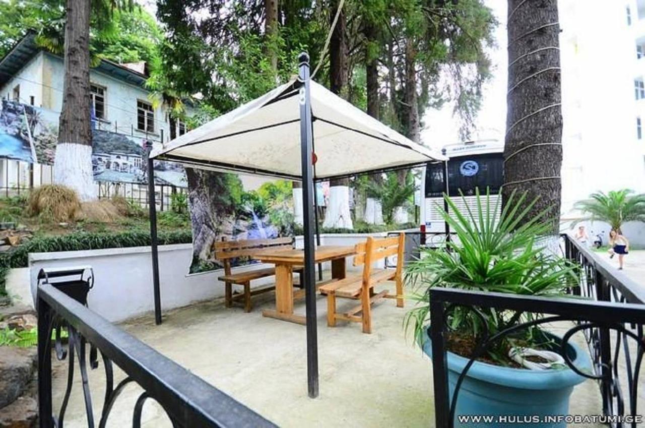 Hotel Nine Brothers Makhinjauri Bagian luar foto