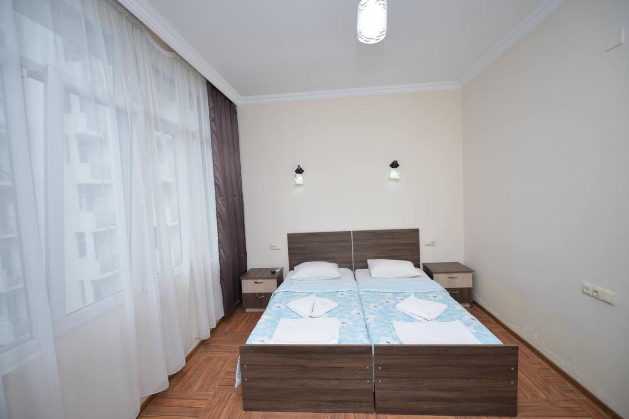 Hotel Nine Brothers Makhinjauri Bagian luar foto