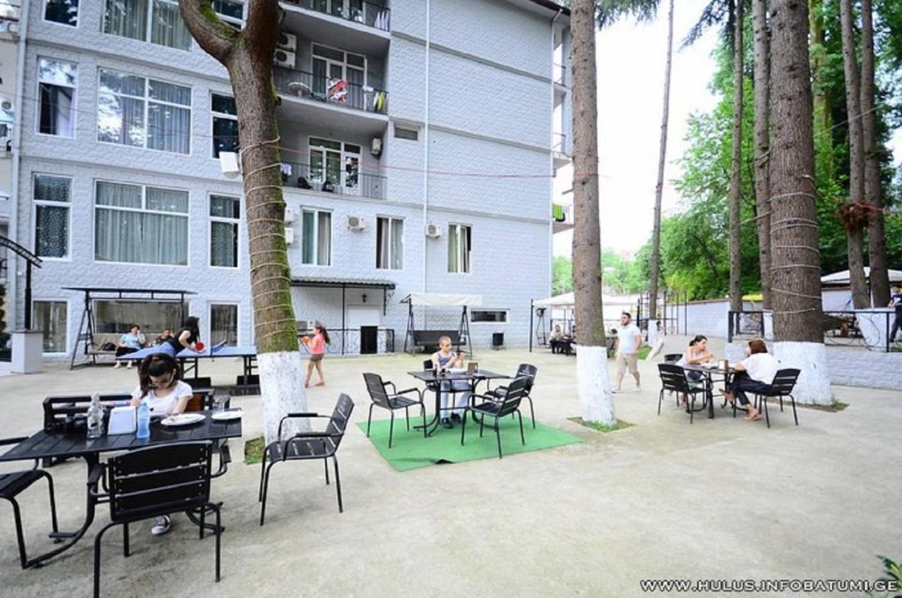 Hotel Nine Brothers Makhinjauri Bagian luar foto