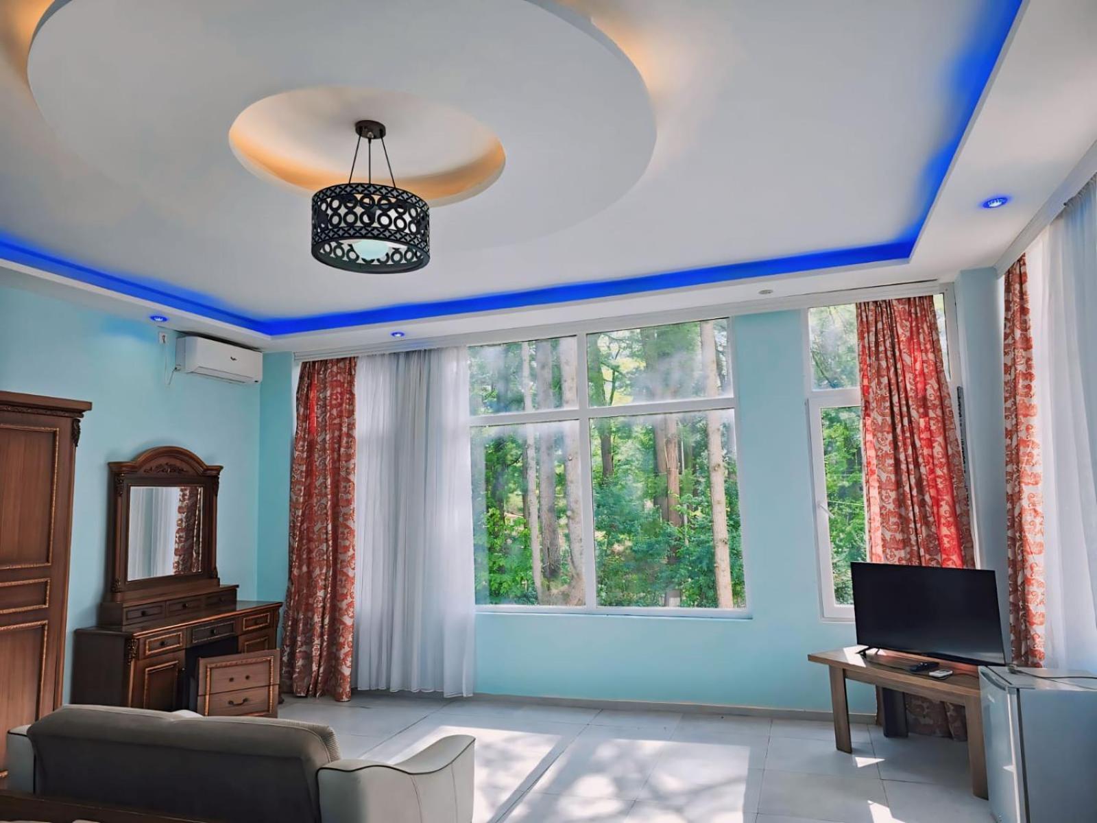 Hotel Nine Brothers Makhinjauri Bagian luar foto