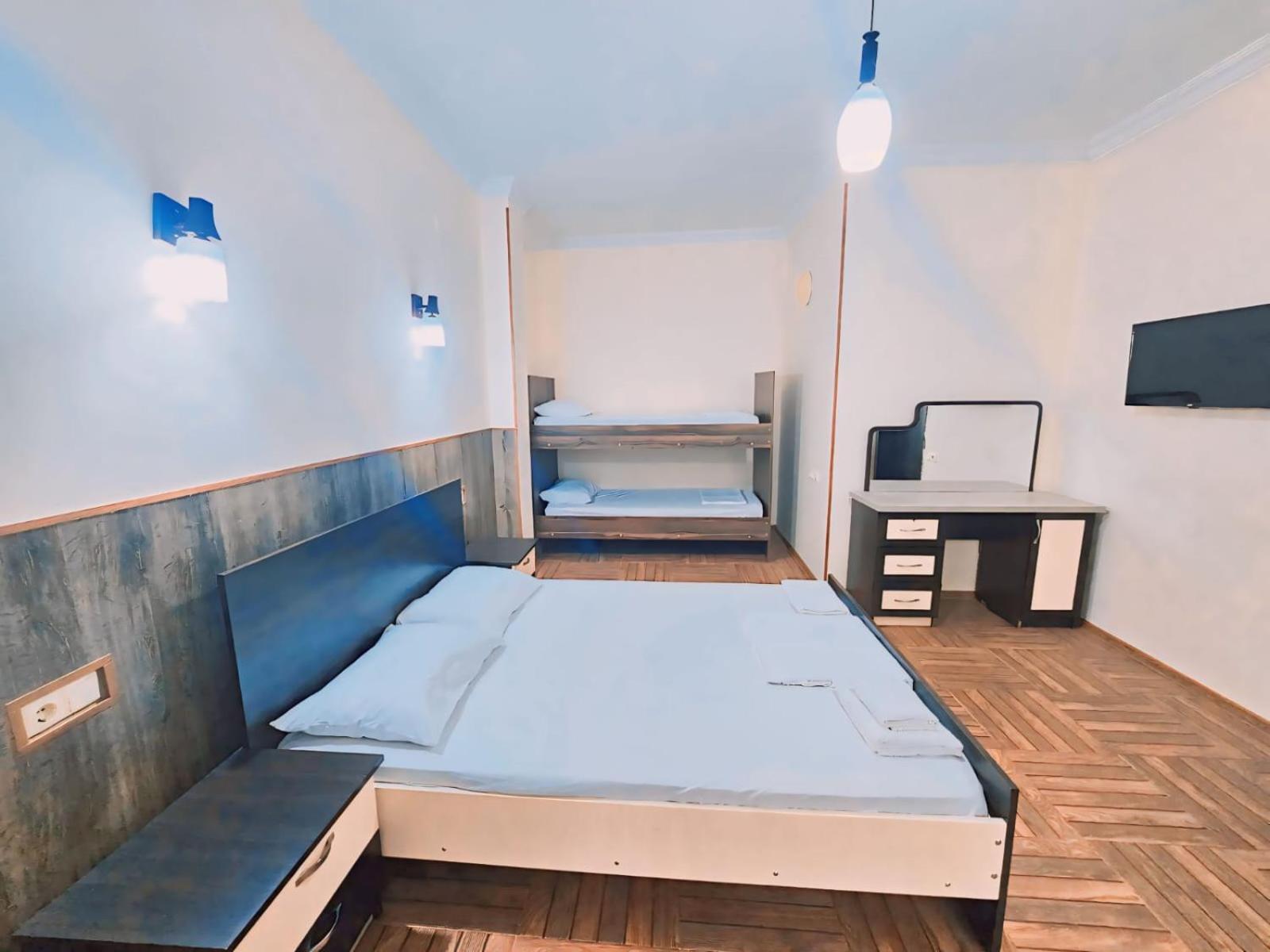 Hotel Nine Brothers Makhinjauri Bagian luar foto