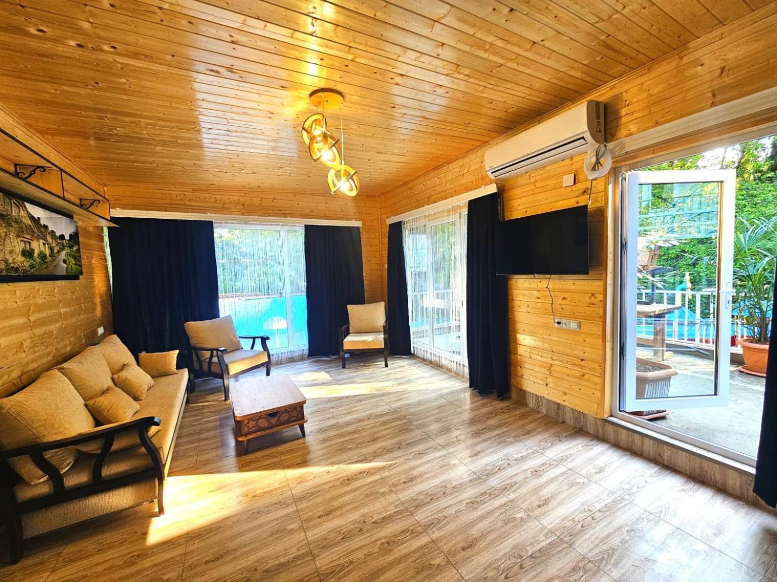 Hotel Nine Brothers Makhinjauri Bagian luar foto